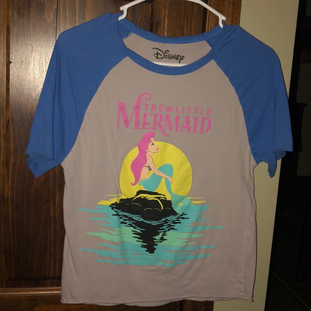“The Little Mermaid” blue and grey cropped tee